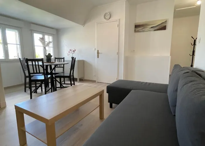 Renove Equipe, Centre Ville, Proche De La Gare Et Commerce