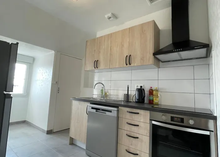 Apartament Renove Equipe, Centre Ville, Proche De La Gare Et Commerce