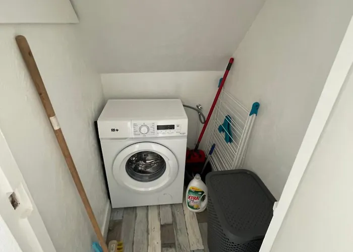 Renove Equipe, Centre Ville, Proche De La Gare Et Commerce Flers (Orne)